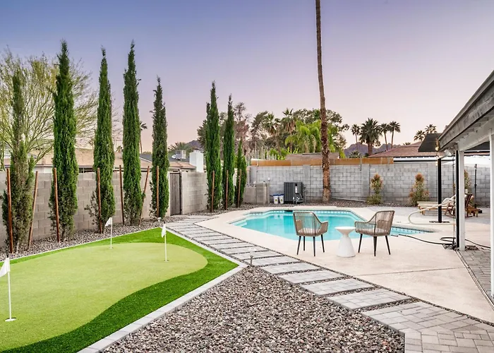 Holiday home Modern Desert Oasis - Shuffleboard Hiking Pool Putting