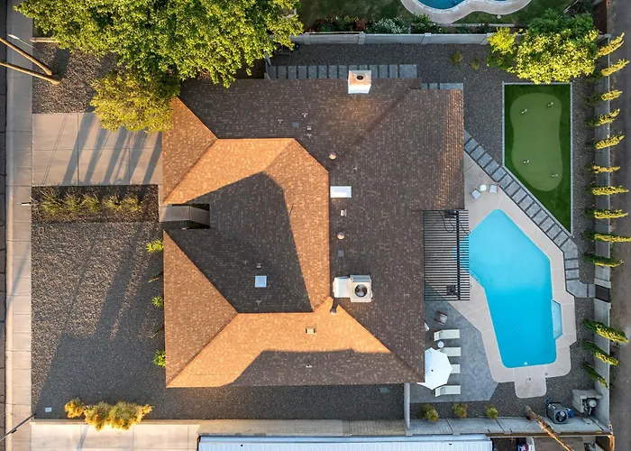 Modern Desert Oasis - Shuffleboard Hiking Pool Putting Phoenix